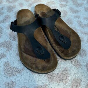 Black Gizeh Birkenstocks